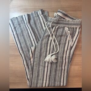 Junior Women’s Jolt brand linen pants. Size 7.